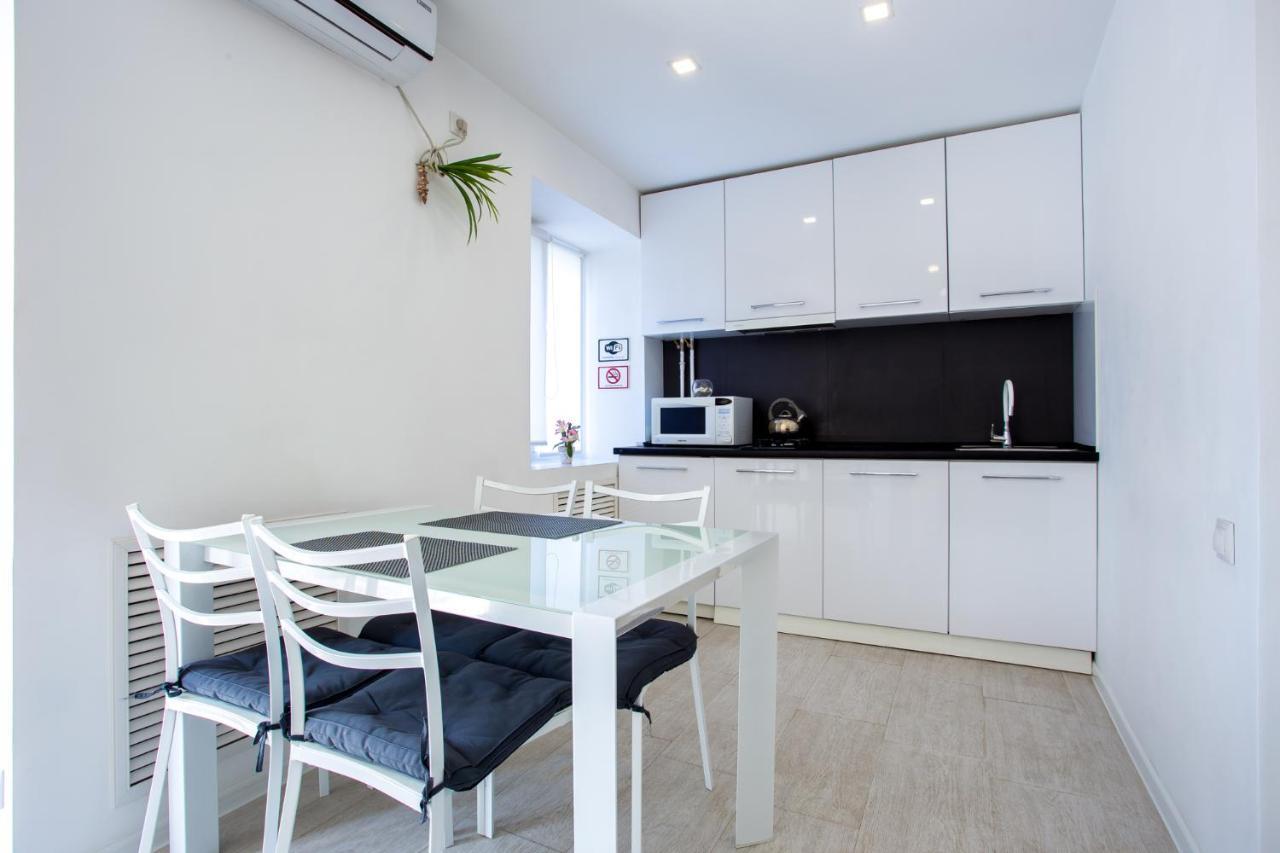 Apartment On Ushakova Cherson Exterior foto
